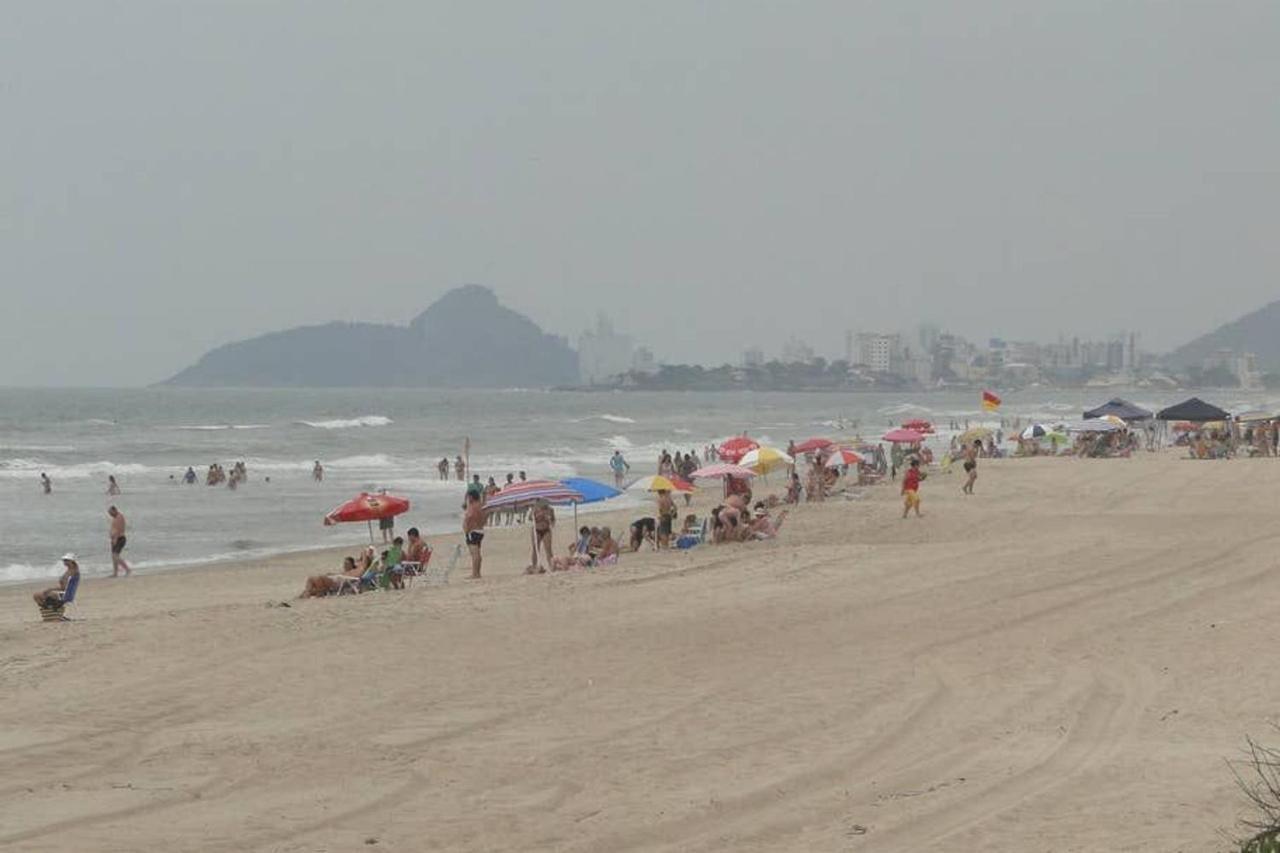 Tranquilidade A Alguns Passos Da Praia - Churrasqueira, Super Wi-Fi! Matinhos Esterno foto